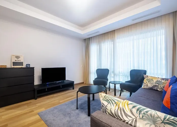 Luxurious Flat With City View In Maslak