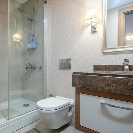 Luxurious Flat With City View In Maslak Apartmán *